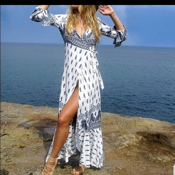 3 wrapped dresses - Picture 3 of 3